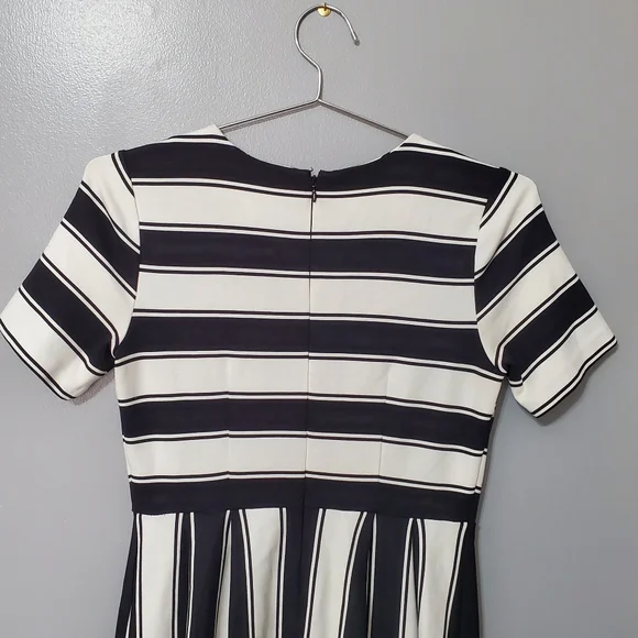 LOFT Black and White Striped Dress Womens Size 4P - Picture 4 of 7